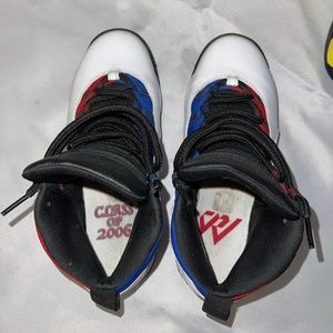 Russel Westbrook 10s (size 5Y 110$)